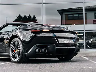 Used 2025 Ferrari Roma Spider Nero - Interior and Exterior details 15