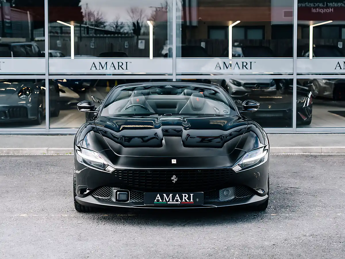 Used 2025 Ferrari Roma Spider Nero - Interior and Exterior details 6