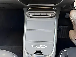 Used 2025 Fiat 600 Base 5DR Green - Interior and Exterior details 7