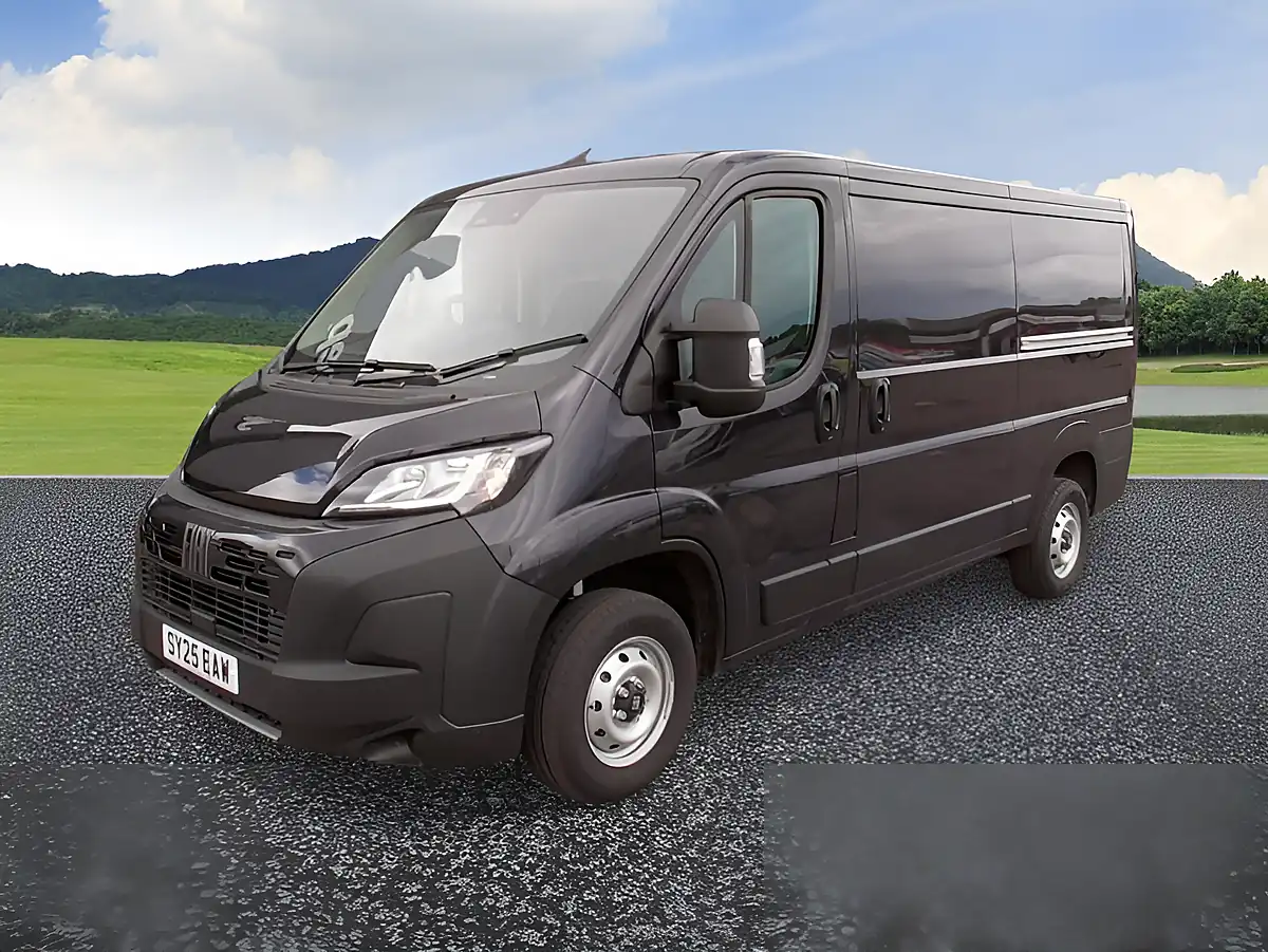 Used 2025 Fiat Ducato 35 L2 H1 Mwb Black - Front View
