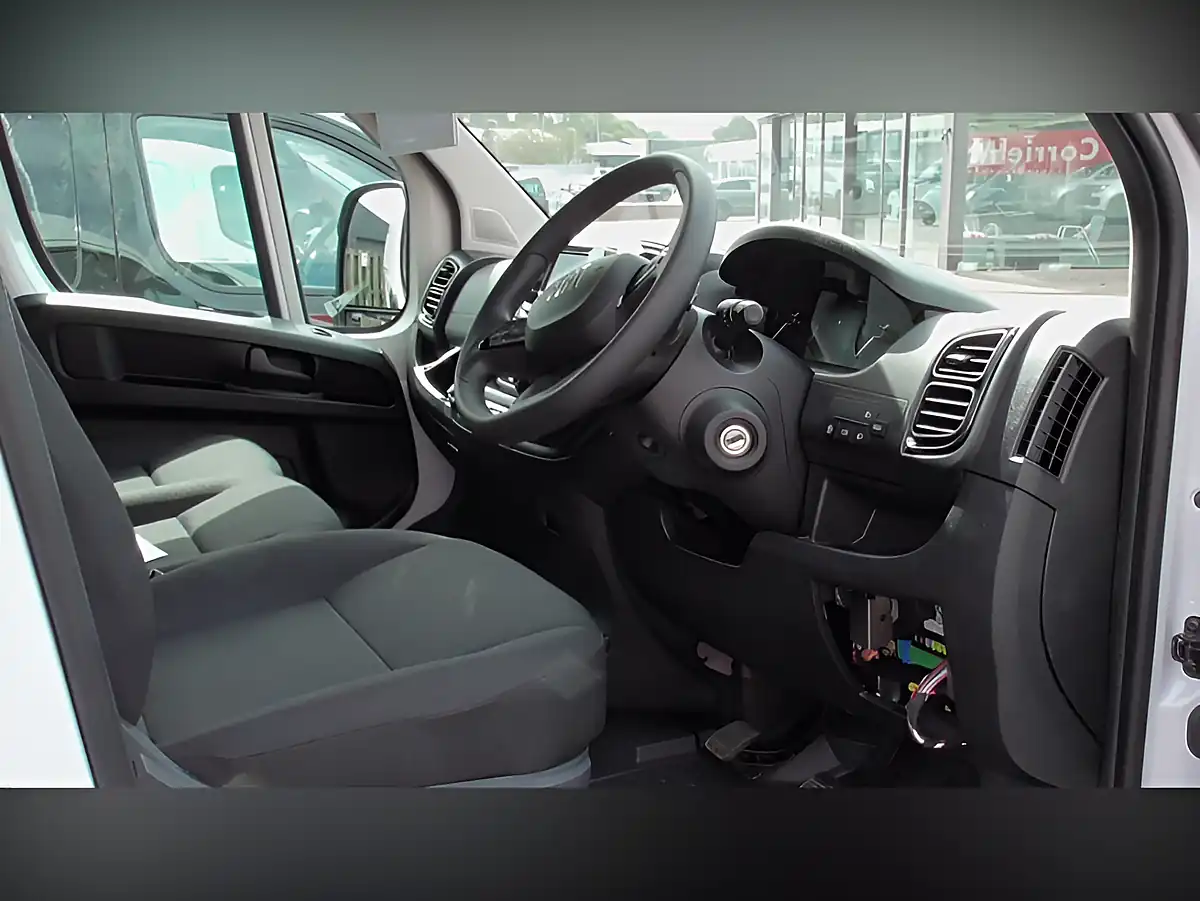 Used 2025 Fiat Ducato L3 H2 Lwb White - Interior and Exterior details 10