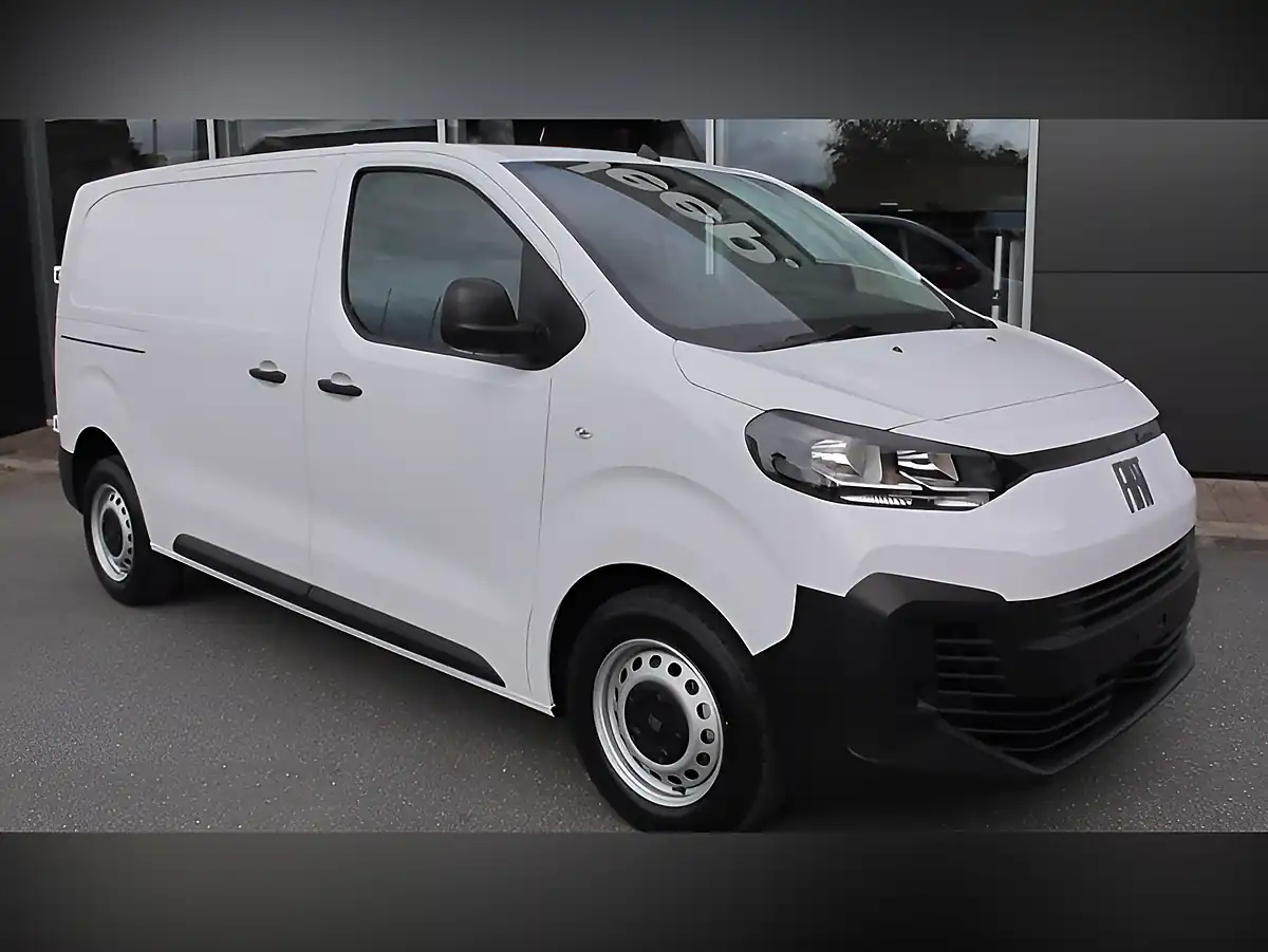 Used 2025 Fiat Scudo L1 Swb White - Front View