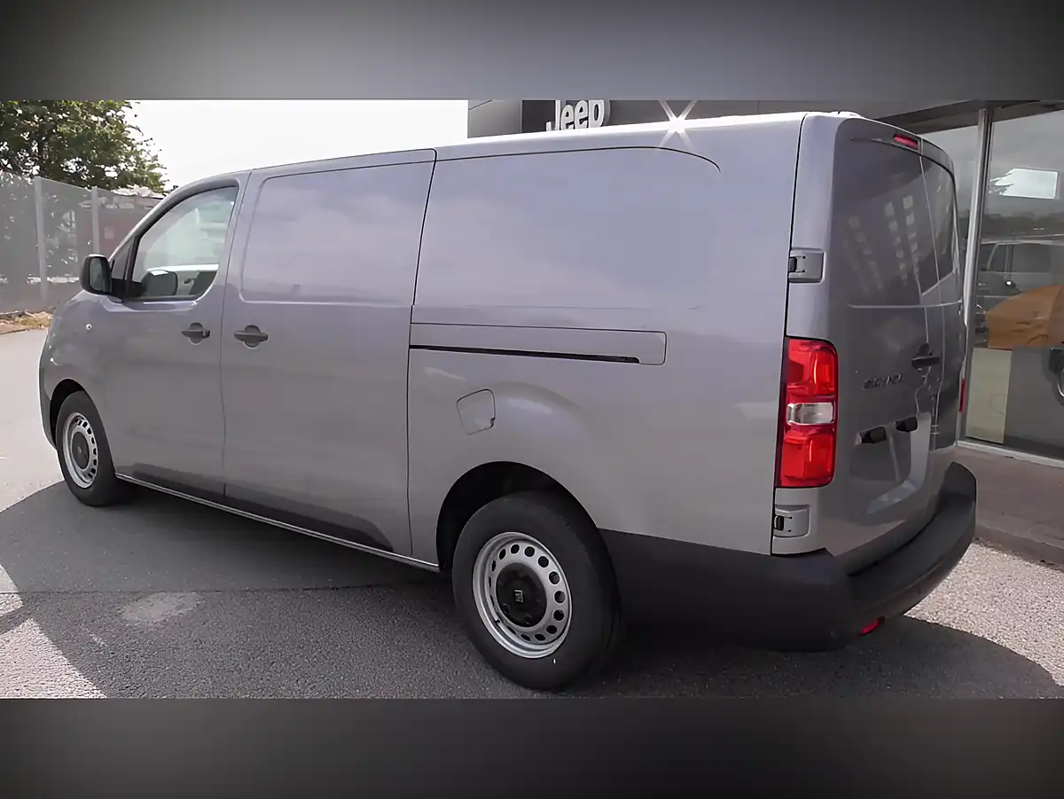 Used 2025 Fiat Scudo L2 Lwb Silver - Interior and Exterior details 7