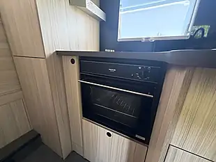 Used 2025 Ford Auto Trail Sun Living 6 Berth Black - Interior and Exterior details 11