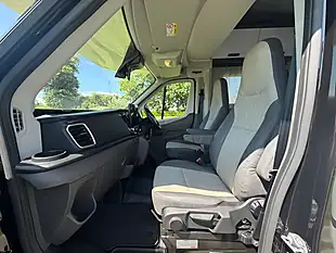 Used 2025 Ford Auto Trail Sun Living 6 Berth Black - Interior and Exterior details 8