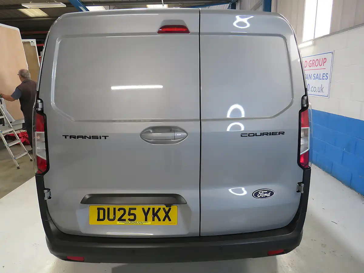 Used 2025 Ford Courier Ltd Silver - Interior and Exterior details 4