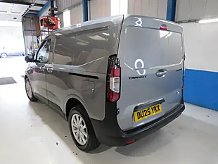 Used 2025 Ford Courier Ltd Silver - Interior and Exterior details 5