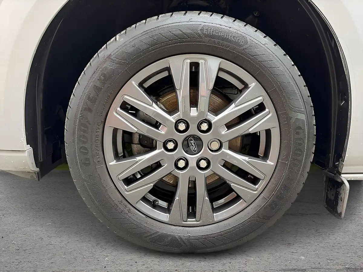 Used 2025 Ford E-Transit Custom Limited Crew Van Grey Matter - Interior and Exterior details 10