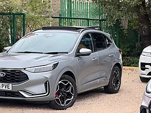 Used 2025 Ford Kuga ST-Line X Silver - Interior and Exterior details 3