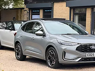 Used 2025 Ford Kuga ST-Line X Silver - Interior and Exterior details 7