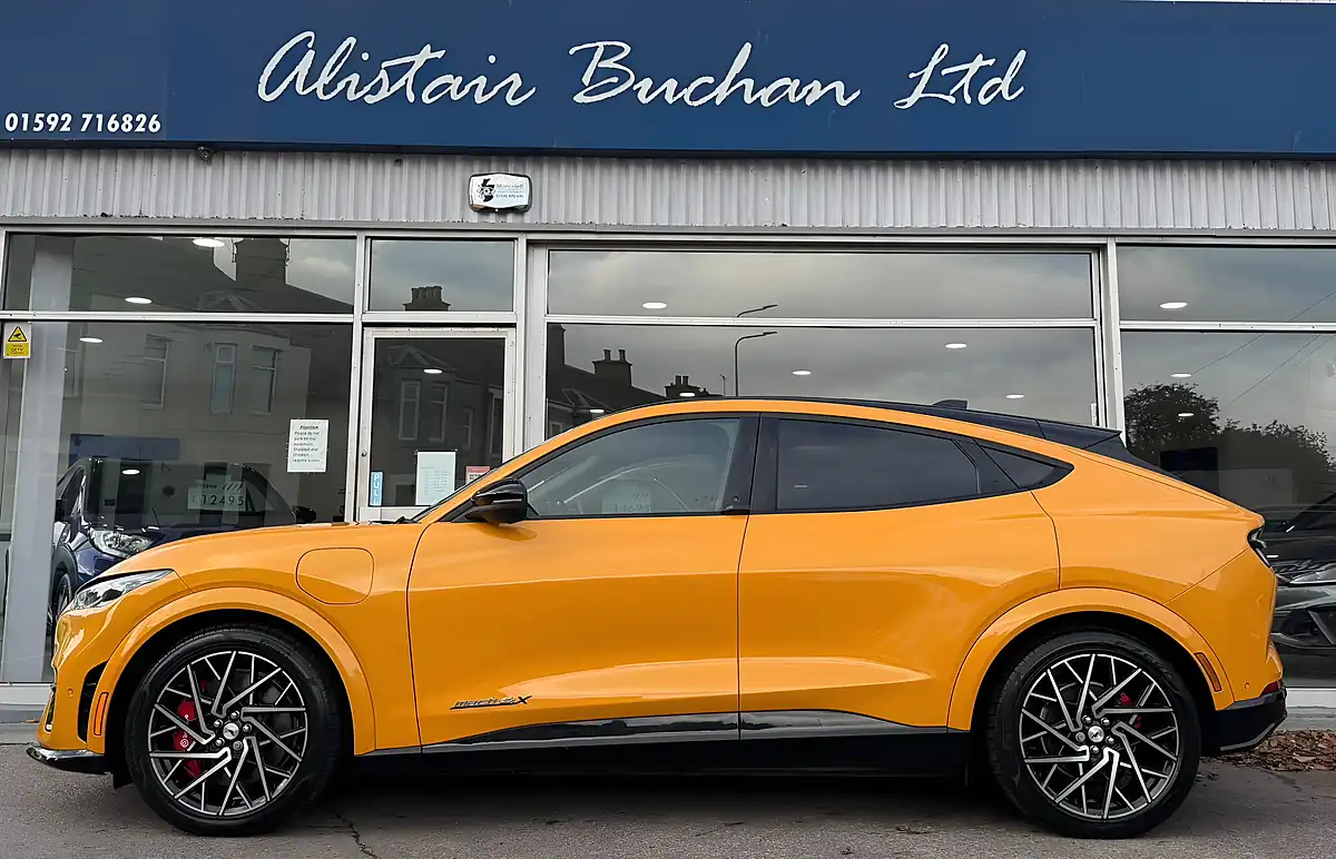 Used 2025 Ford Mustang Mach-E Extended Range Orange - Interior and Exterior details 4