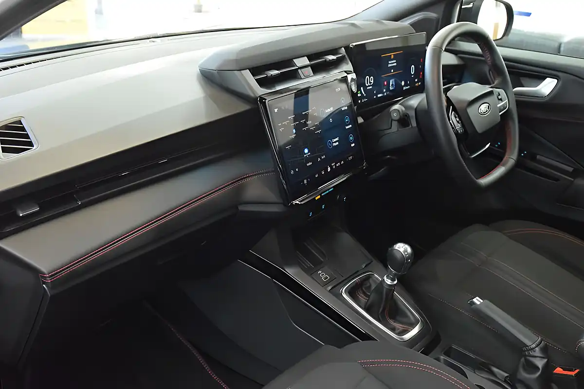 Used 2025 Ford Puma ST-Line Black - Interior and Exterior details 18