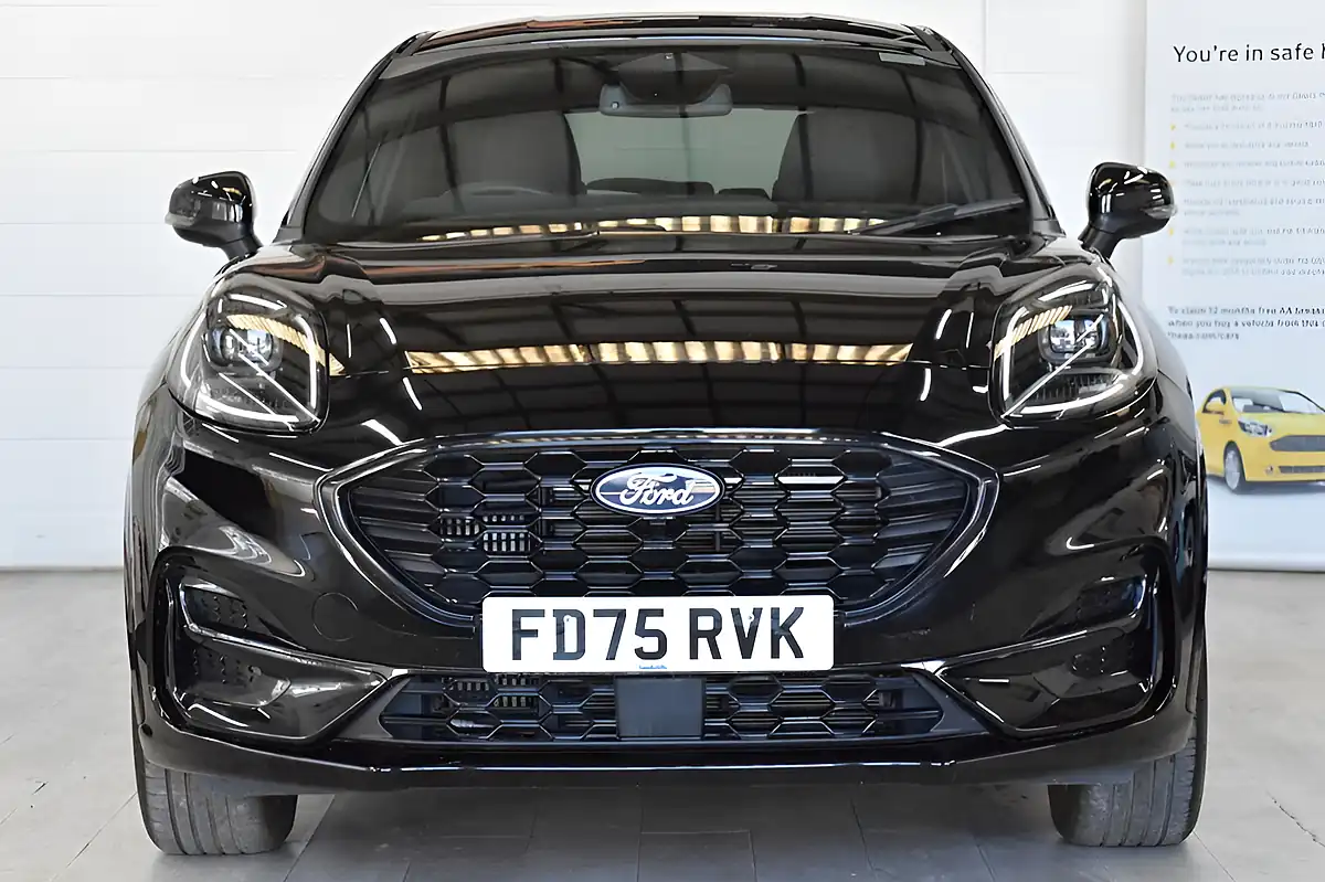 Used 2025 Ford Puma ST-Line Black - Interior and Exterior details 2