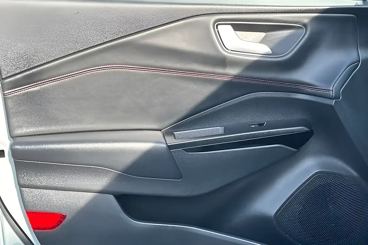 Used 2025 Ford Puma ST-Line Grey - Interior and Exterior details 13