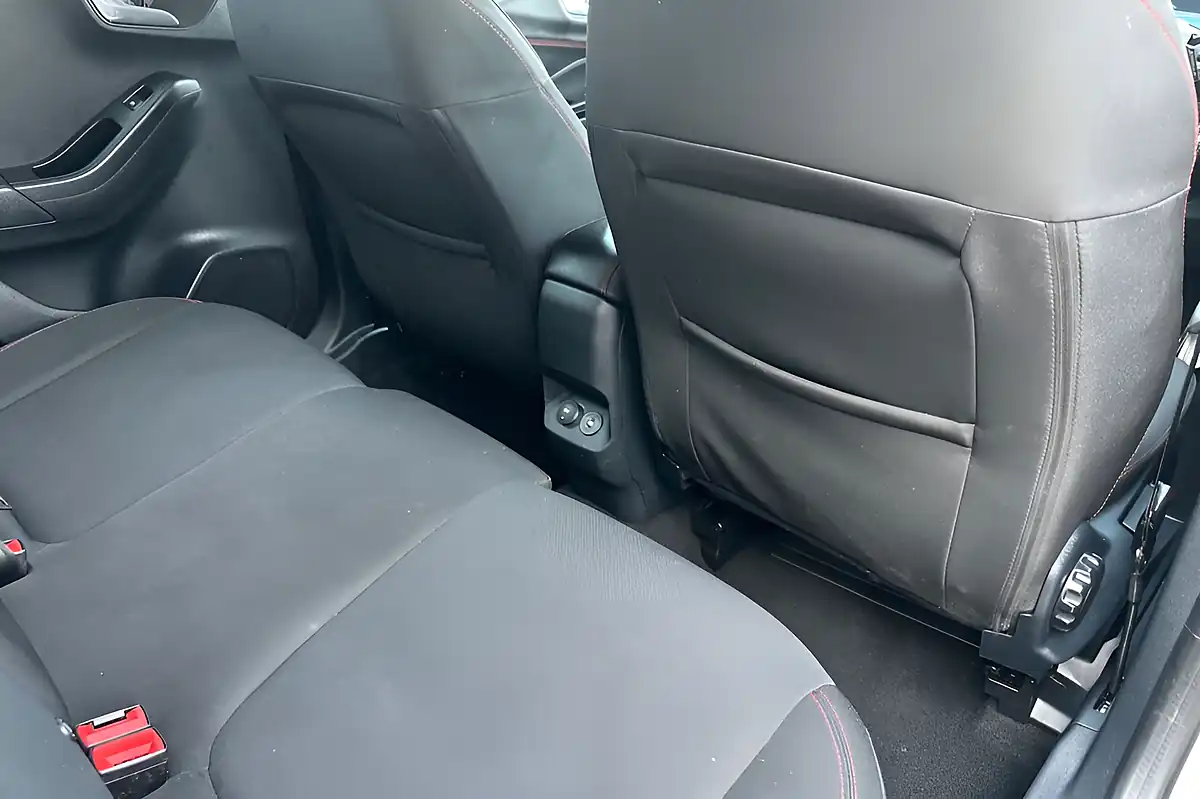 Used 2025 Ford Puma ST-Line Grey - Interior and Exterior details 16