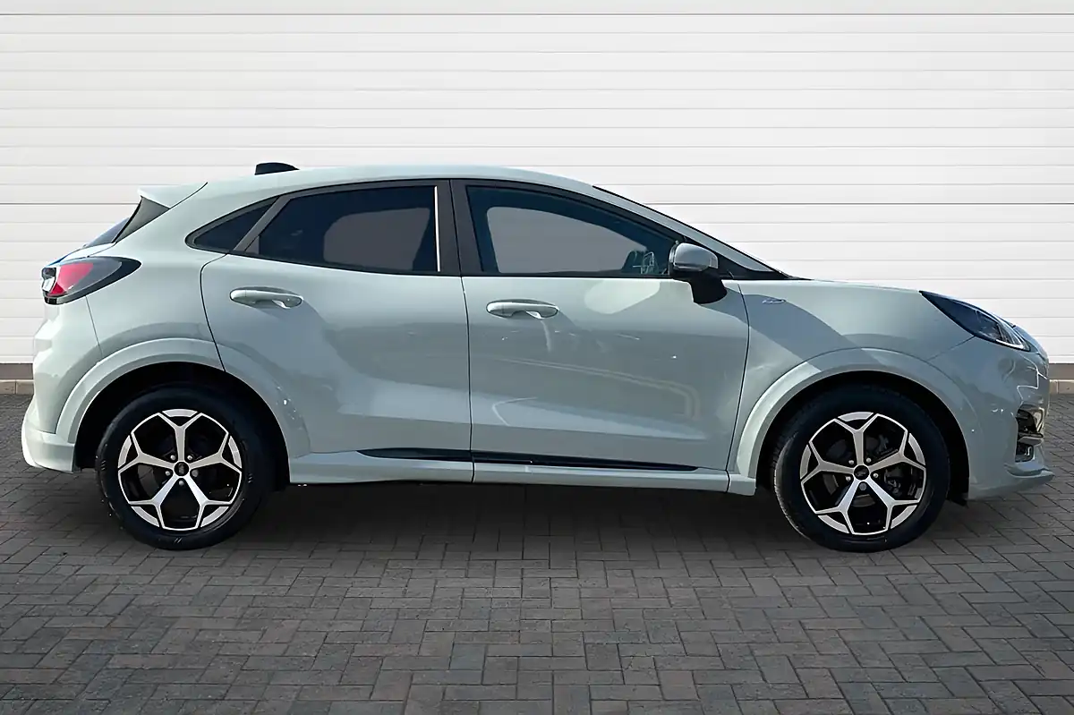 Used 2025 Ford Puma ST-Line Grey - Interior and Exterior details 2