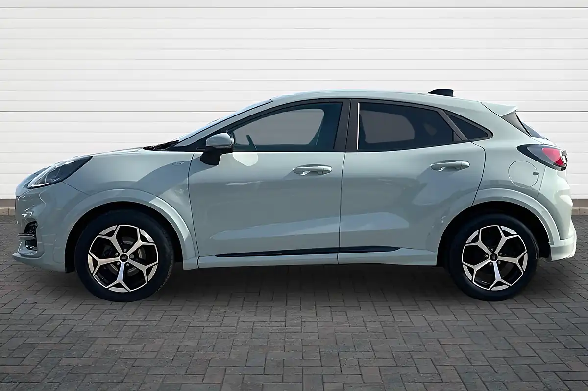 Used 2025 Ford Puma ST-Line Grey - Interior and Exterior details 6