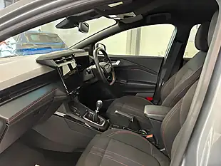Used 2025 Ford Puma ST-Line Silver - Interior and Exterior details 11