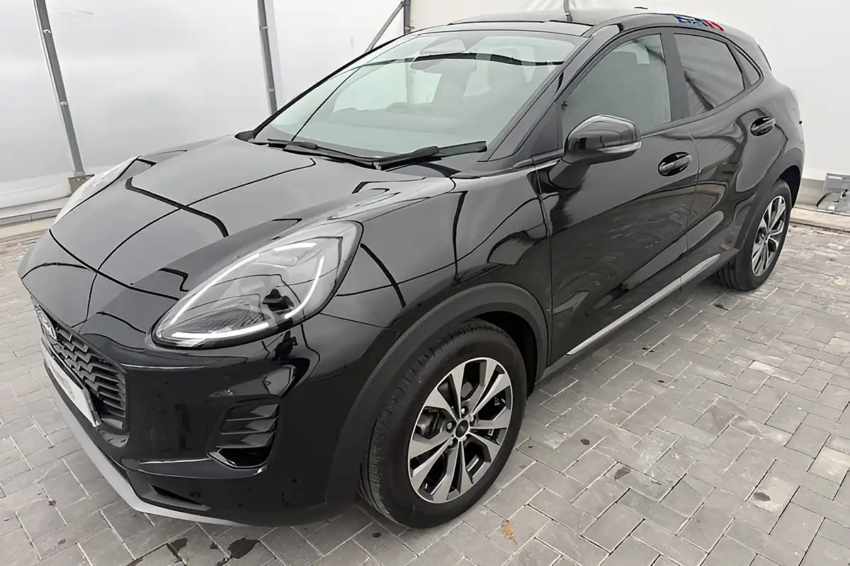 Used 2025 Ford Puma Titanium Black - Interior and Exterior details 6