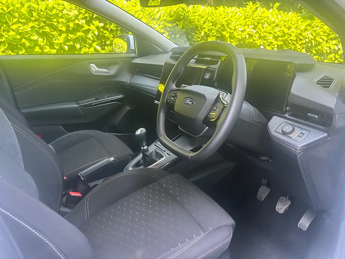 Used 2025 Ford Puma Titanium White - Interior and Exterior details 20