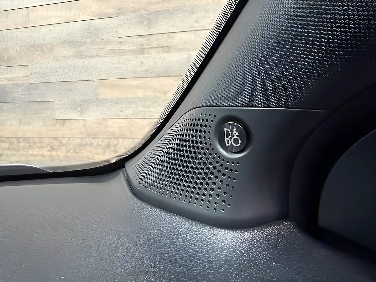 Used 2025 Ford Ranger Platinum Silver - Interior and Exterior details 15