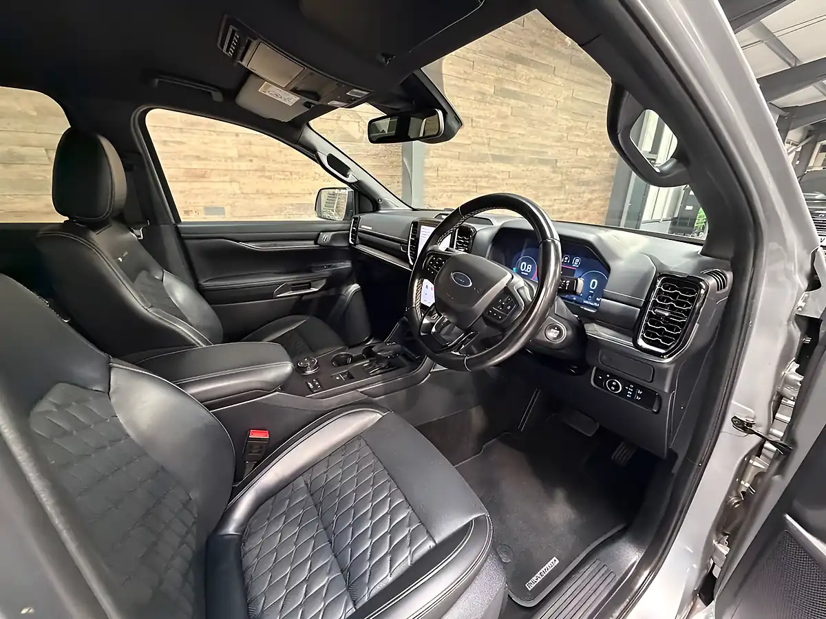 Used 2025 Ford Ranger Platinum Silver - Interior and Exterior details 5