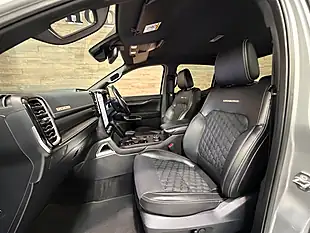 Used 2025 Ford Ranger Platinum Silver - Interior and Exterior details 8