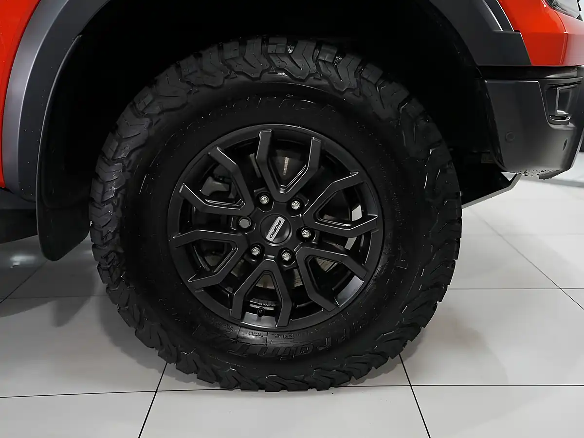 Used 2025 Ford Ranger Raptor Orange - Interior and Exterior details 10