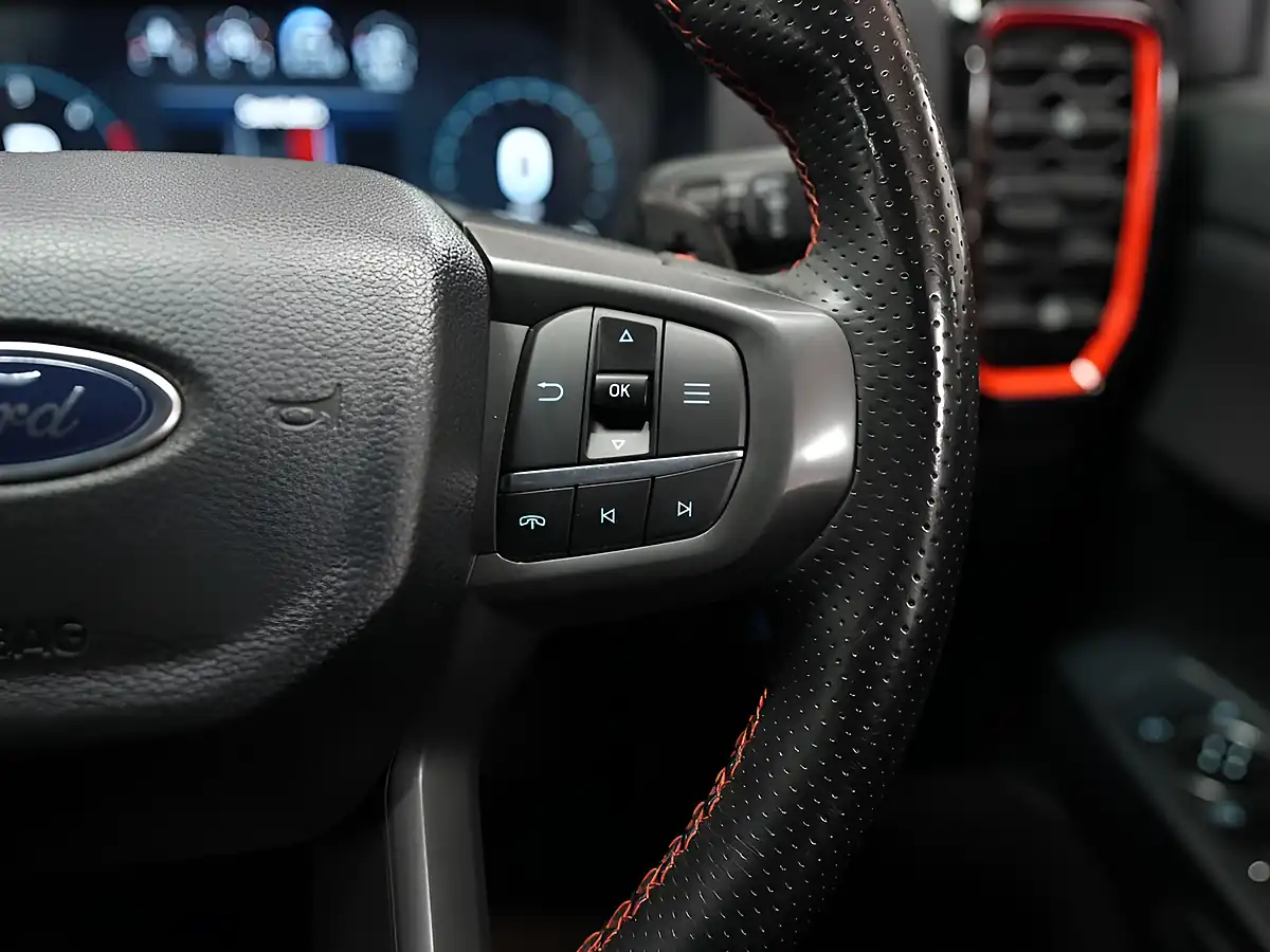 Used 2025 Ford Ranger Raptor Orange - Interior and Exterior details 16