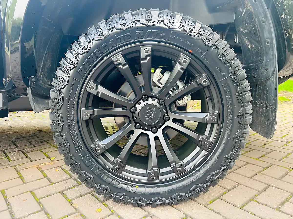 Used 2025 Ford Ranger Wildtrak Black - Interior and Exterior details 9