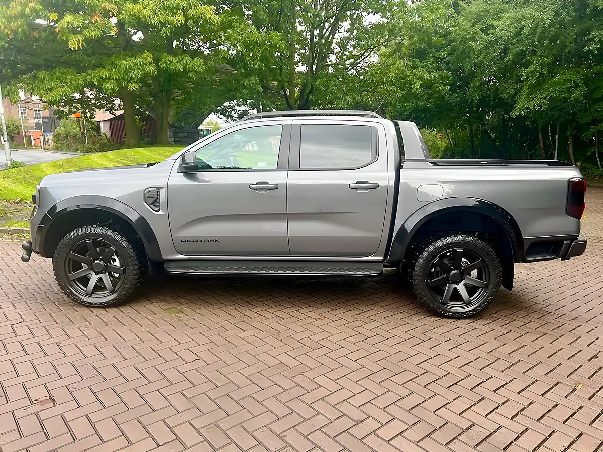 Used 2025 Ford Ranger Wildtrak Grey - Interior and Exterior details 7