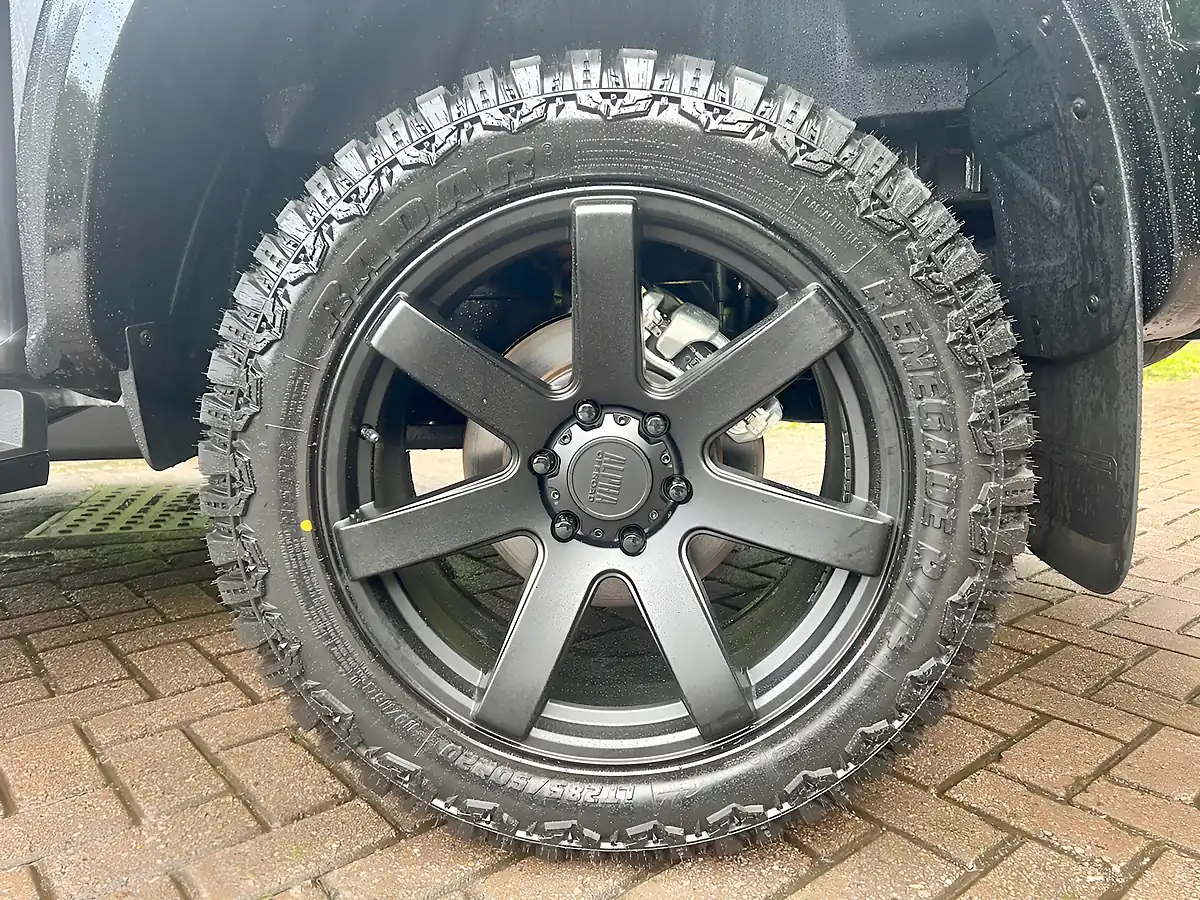 Used 2025 Ford Ranger Wildtrak Grey - Interior and Exterior details 9
