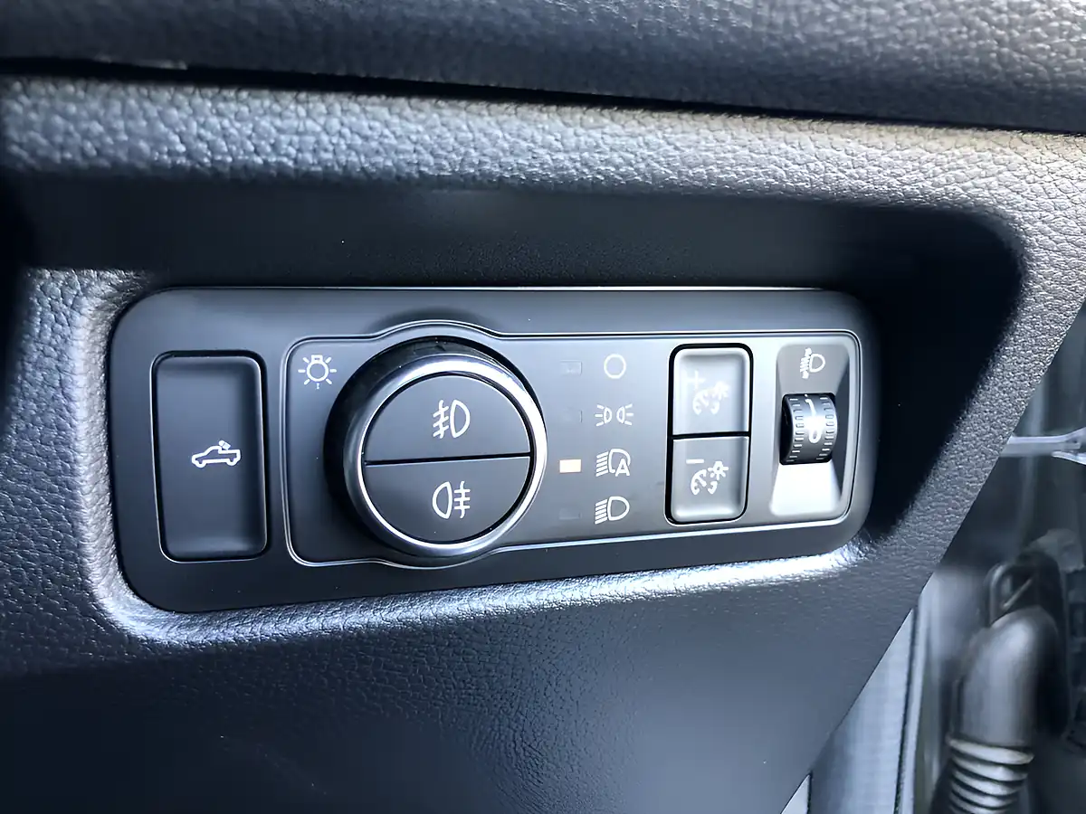 Used 2025 Ford Ranger Wildtrak Silver - Interior and Exterior details 10