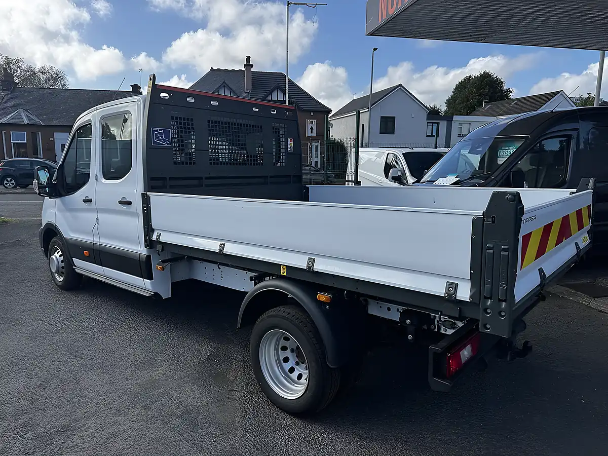 Used 2025 Ford Transit 350 Leader Frozen White (solid Colour) - Interior and Exterior details 13