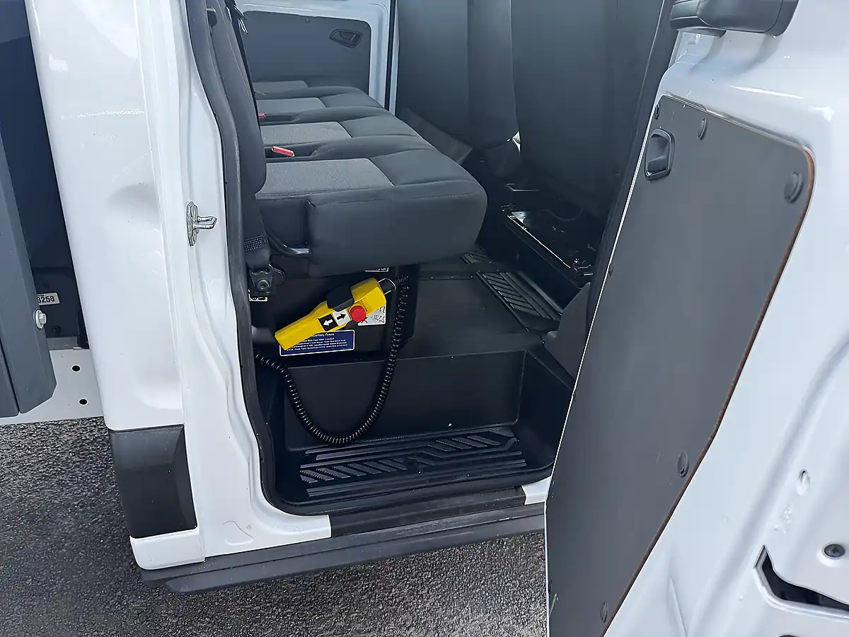 Used 2025 Ford Transit 350 Leader Frozen White (solid Colour) - Interior and Exterior details 9