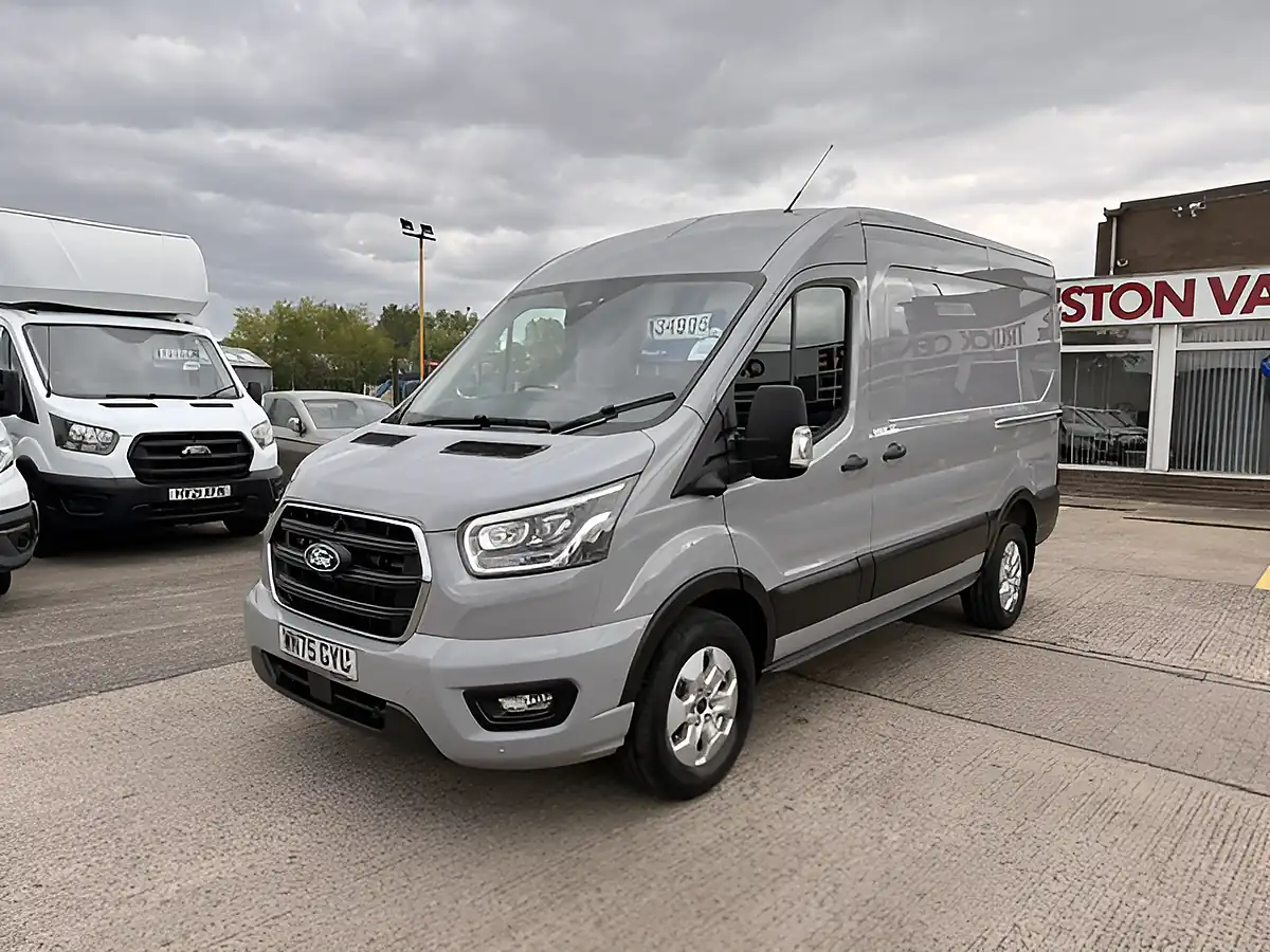 Used 2025 Ford Transit 350 Limited White - Interior and Exterior details 11