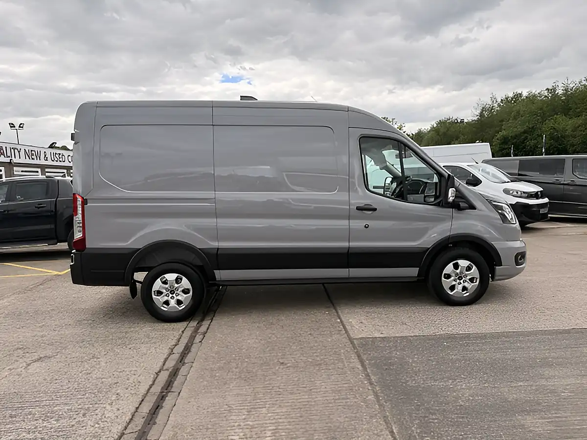 Used 2025 Ford Transit 350 Limited White - Interior and Exterior details 2