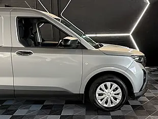 Used 2025 Ford Transit Courier Trend Silver - Interior and Exterior details 18
