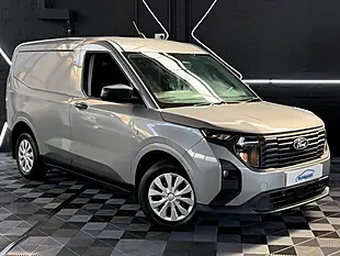 Used 2025 Ford Transit Courier Trend Silver - Interior and Exterior details 19