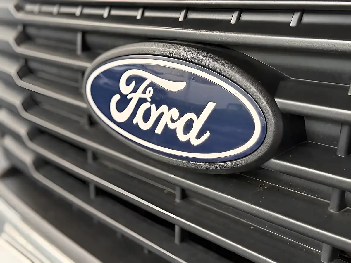 Used 2025 Ford Transit Courier Trend Silver - Interior and Exterior details 4