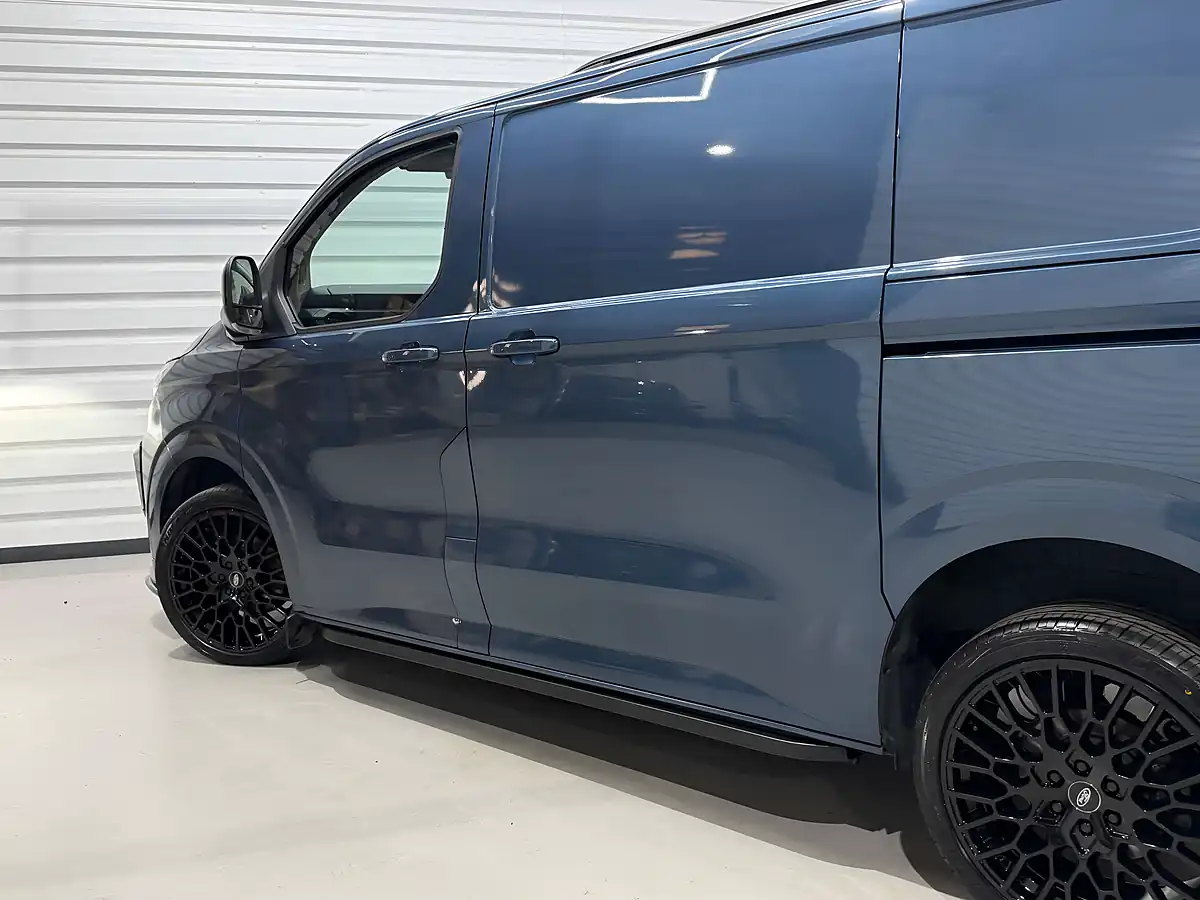 Used 2025 Ford Transit Custom 300 Limited Blue Metallic - Interior and Exterior details 15