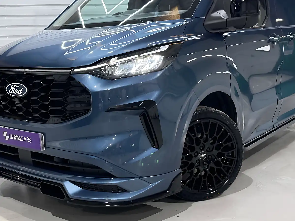 Used 2025 Ford Transit Custom 300 Limited Blue Metallic - Interior and Exterior details 4