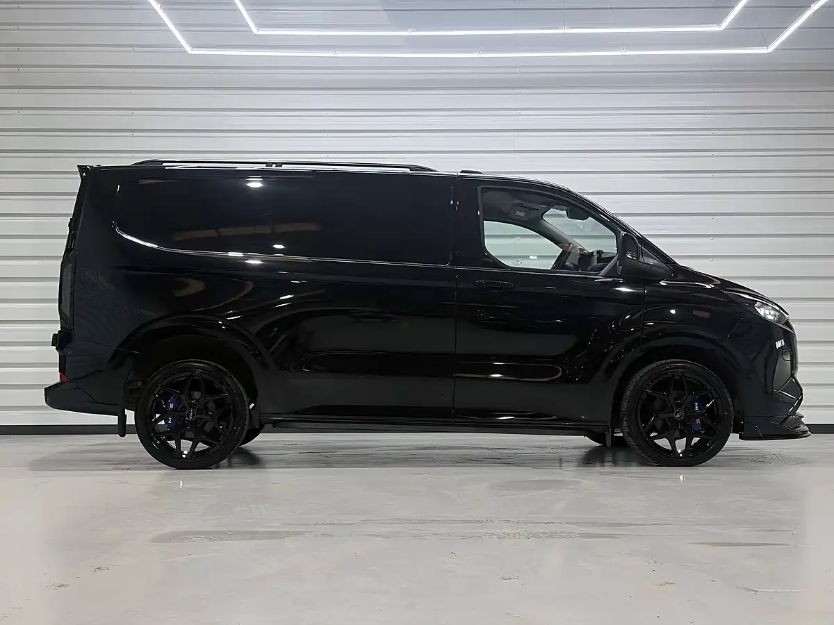 Used 2025 Ford Transit Custom 320 Limited Agate Black (metallic Colour) - Interior and Exterior details 11
