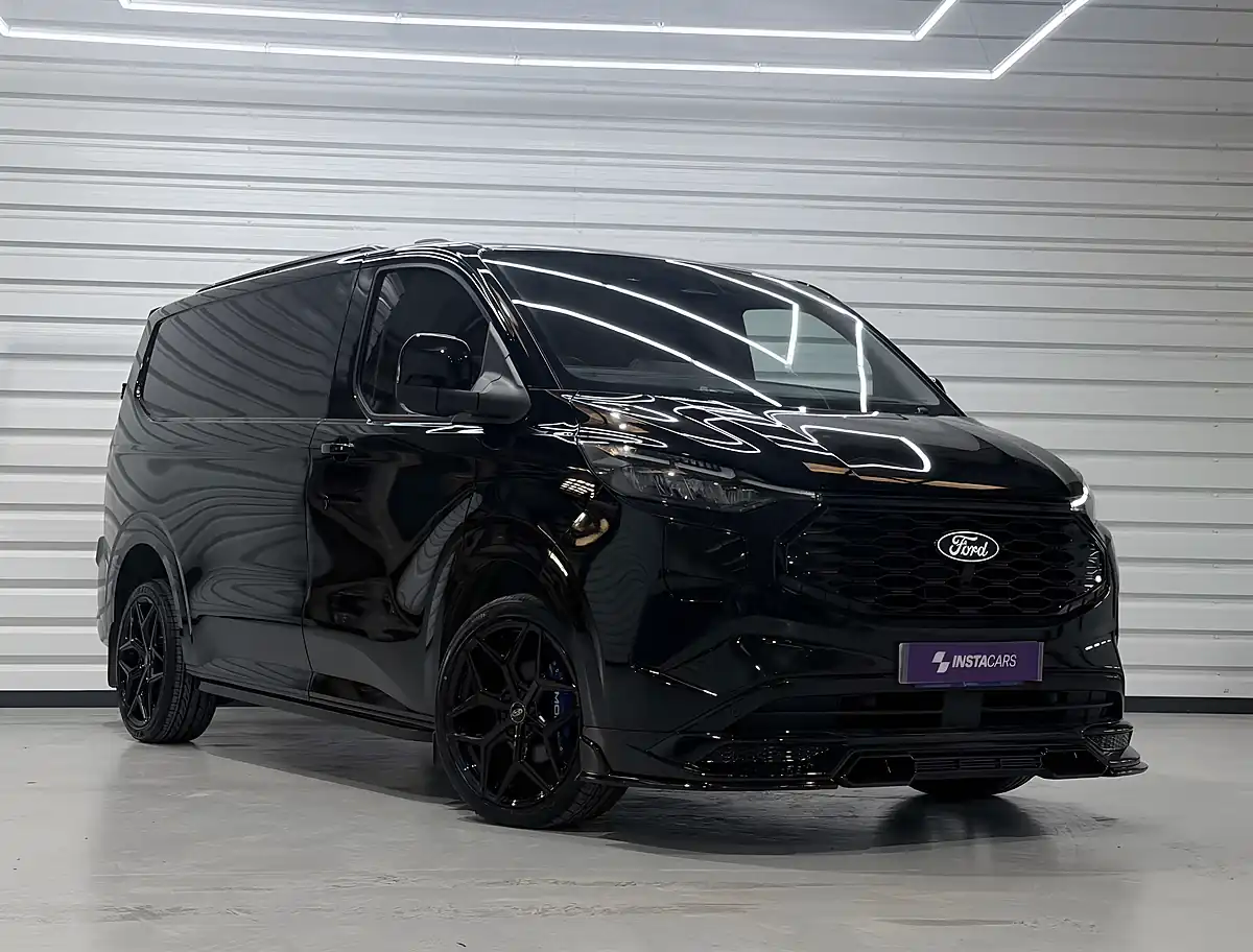 Used 2025 Ford Transit Custom 320 Limited Agate Black (metallic Colour) - Interior and Exterior details 14