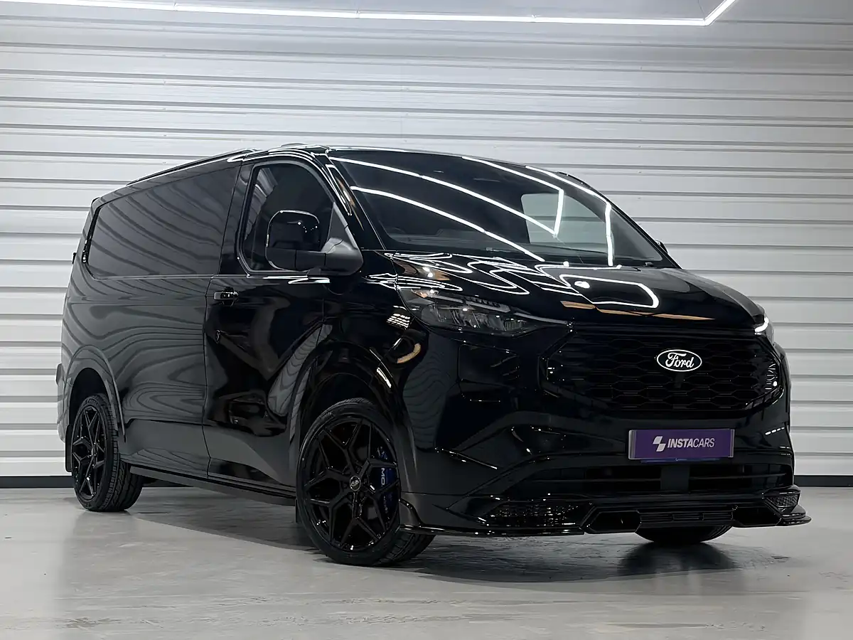 Used 2025 Ford Transit Custom 320 Limited Agate Black (metallic Colour) - Interior and Exterior details 15