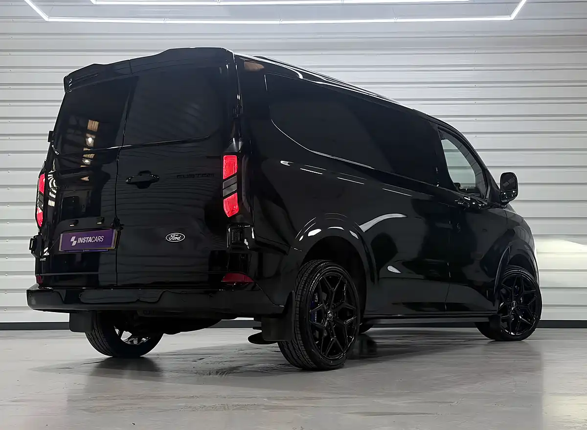 Used 2025 Ford Transit Custom 320 Limited Agate Black (metallic Colour) - Interior and Exterior details 7