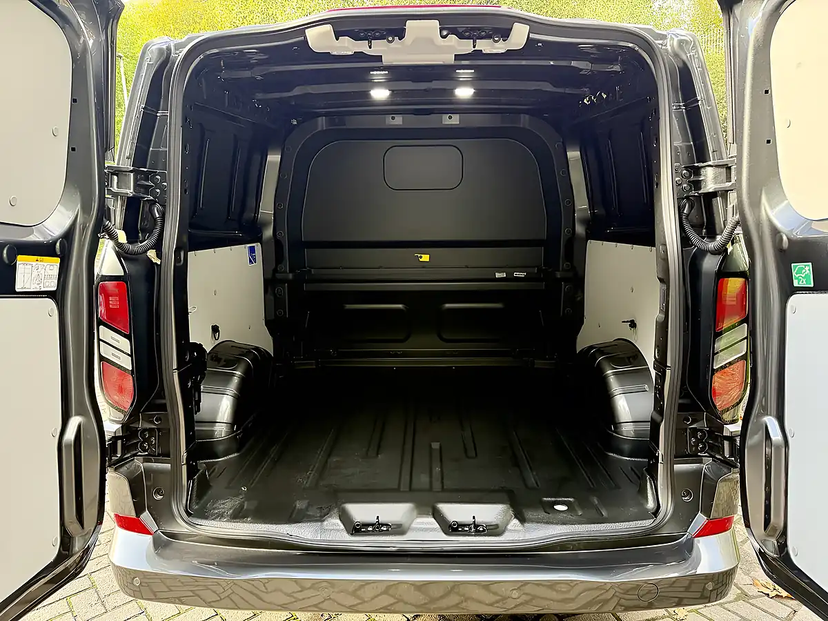 Used 2025 Ford Transit Custom 320 Limited L2h1 Dciv Magnetic Grey - Interior and Exterior details 10