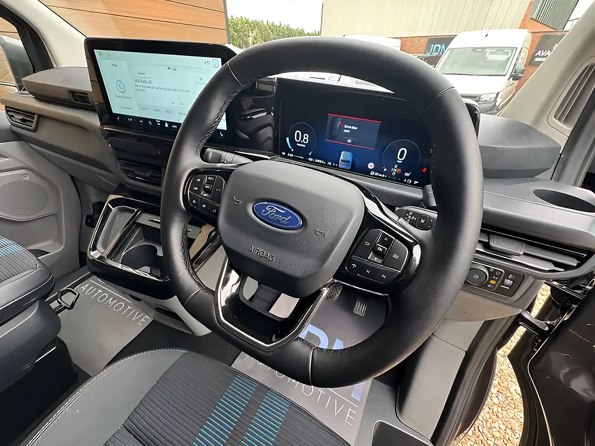 Used 2025 Ford Transit Custom 320 Sport Magnetic - Interior and Exterior details 15