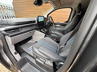 Used 2025 Ford Transit Custom 320 Sport Magnetic - Interior and Exterior details 19