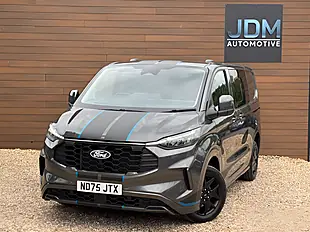 Used 2025 Ford Transit Custom 320 Sport Magnetic - Interior and Exterior details 9